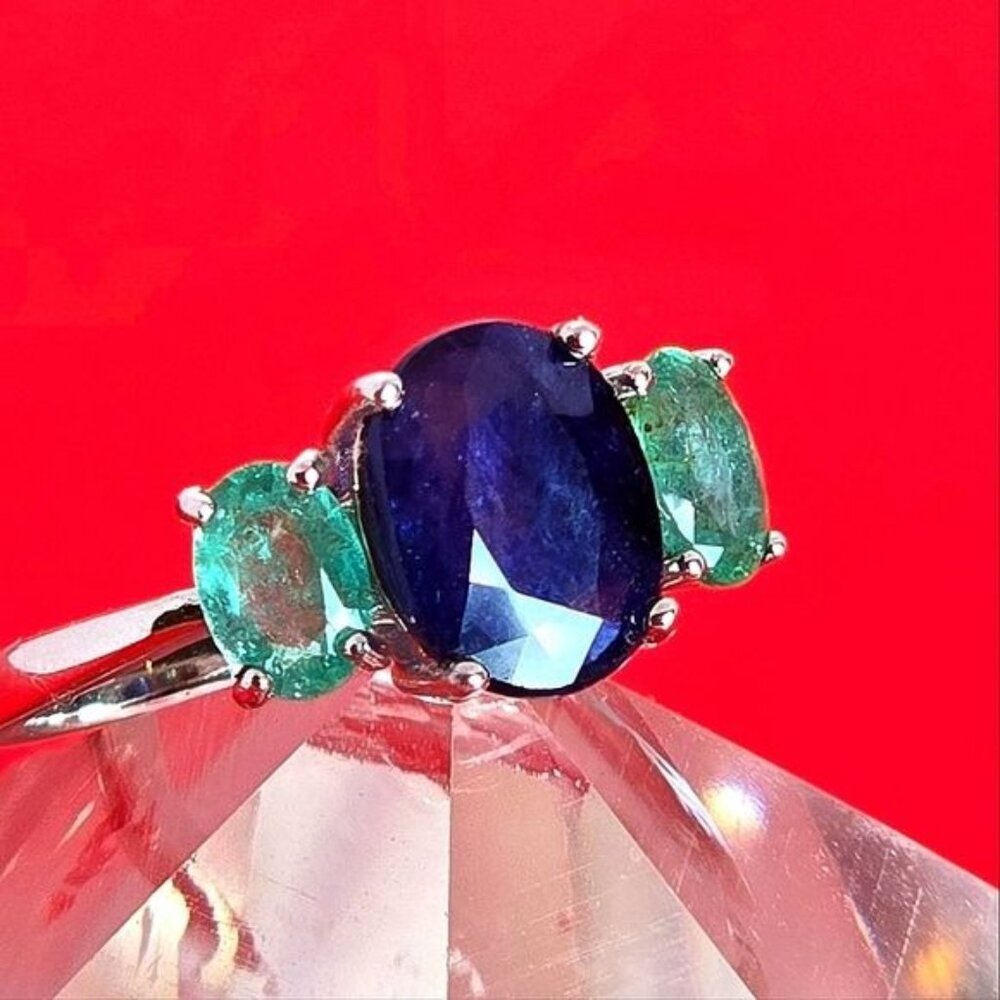 Natural Blue Sapphire & Emerald 925 Sterling Silver Ring